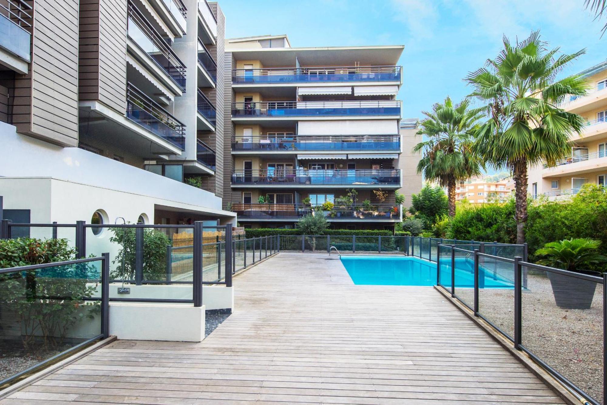 "L'Idyllique" Parking, Piscine, Plage, Calme Assure, Gare Roquebrune-Cap-Martin Extérieur photo